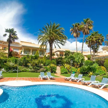 First Line Townhouse Venalmar Estepona