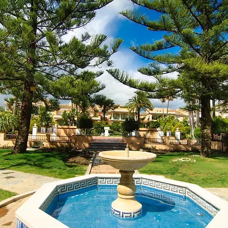 First Line Townhouse Venalmar Estepona