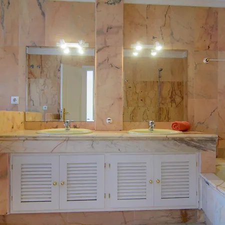 Holiday home First Line Townhouse Venalmar